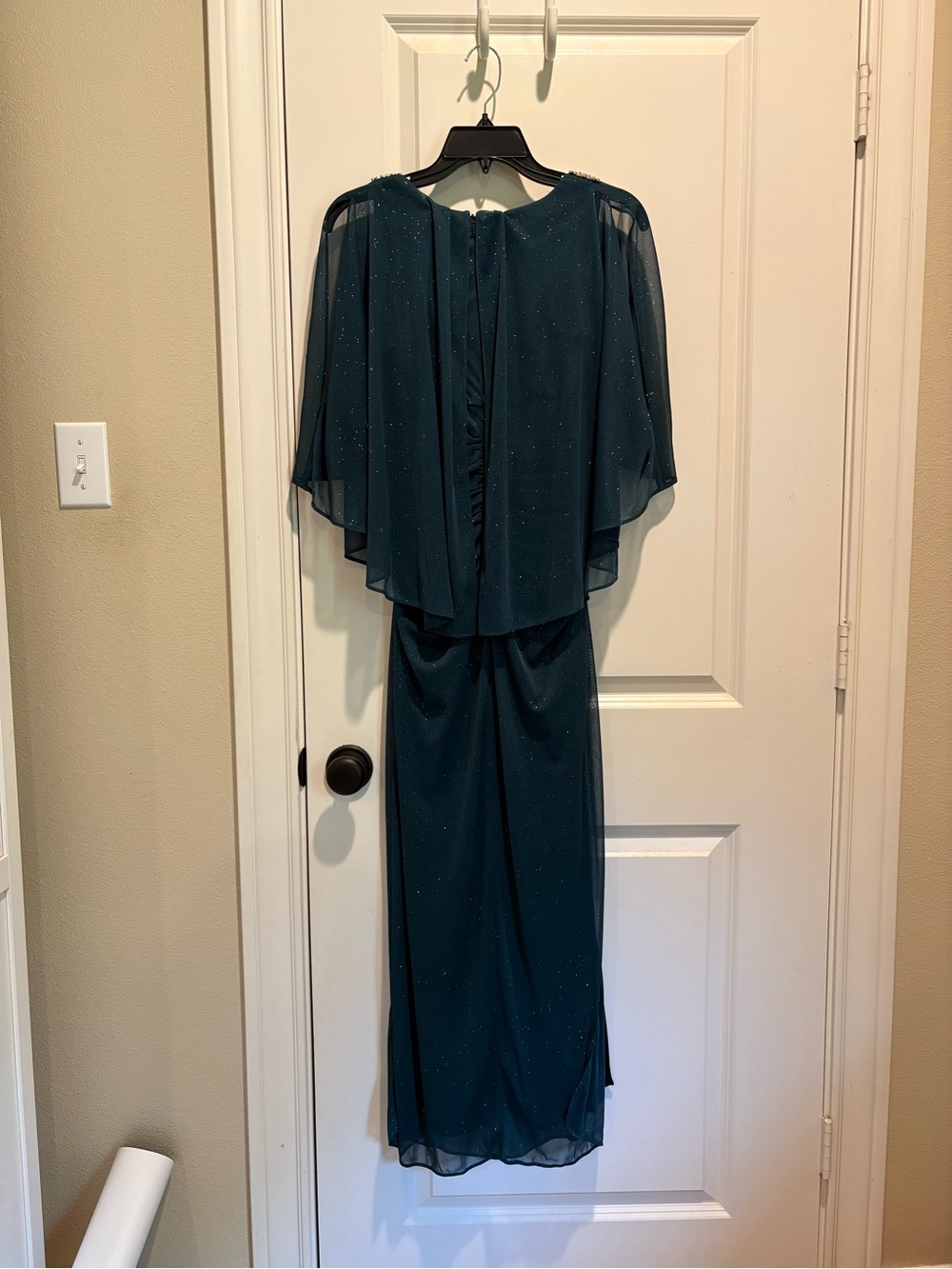 Elegant Teal Evening Maxi Dress with Cape Overlay EUC 6 P - Picture 4 of 16